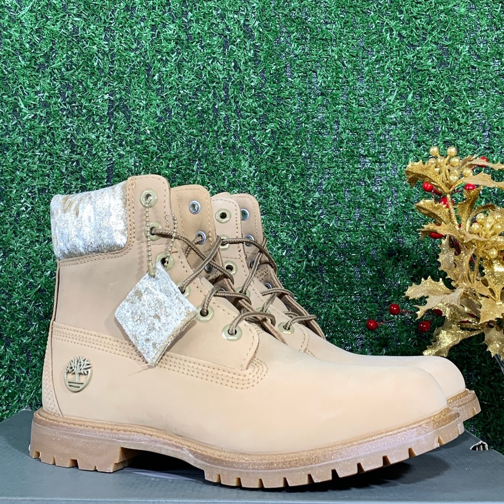 🆕 Timberland women’s premium 6 in Waterproof boot. - Picture 3 of 8